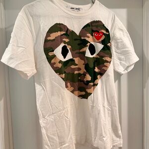 Comme des Garçons Play Camo Heart T-Shirt size Large great condition